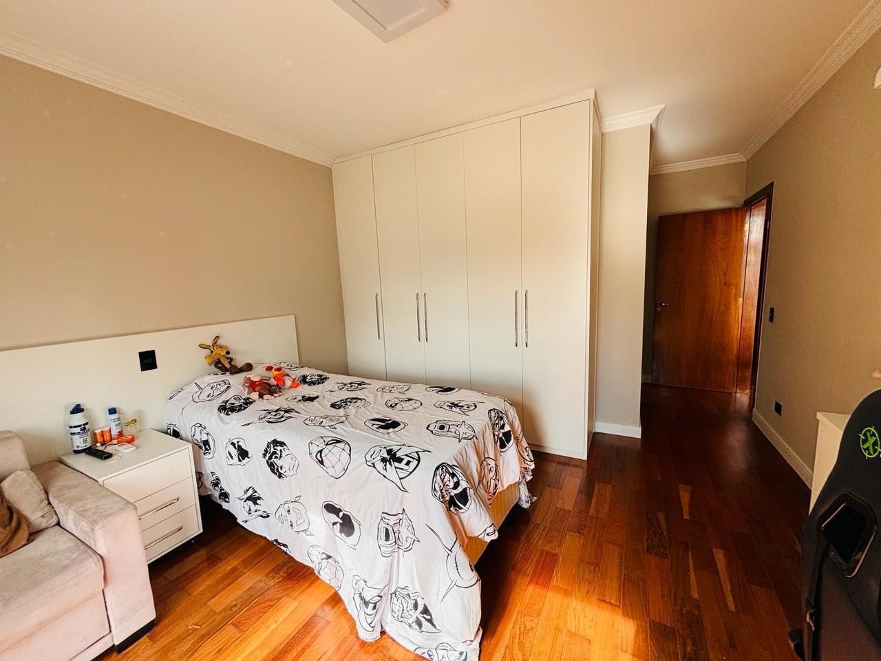 Casa de Condomínio à venda e aluguel com 4 quartos, 520m² - Foto 19