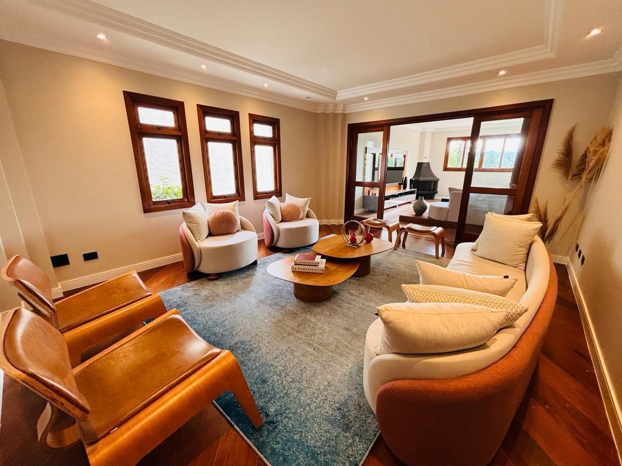 Casa de Condomínio à venda e aluguel com 4 quartos, 520m² - Foto 3