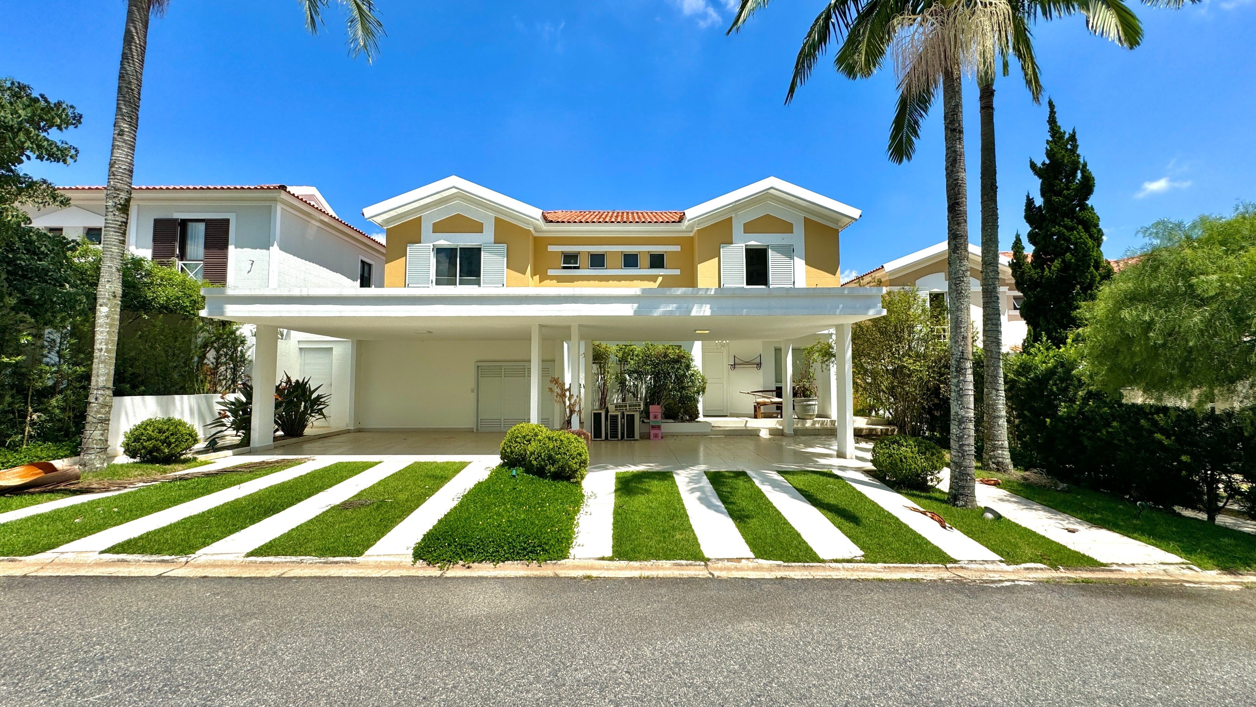 Casa, 4 quartos, 330 m² - Foto 1