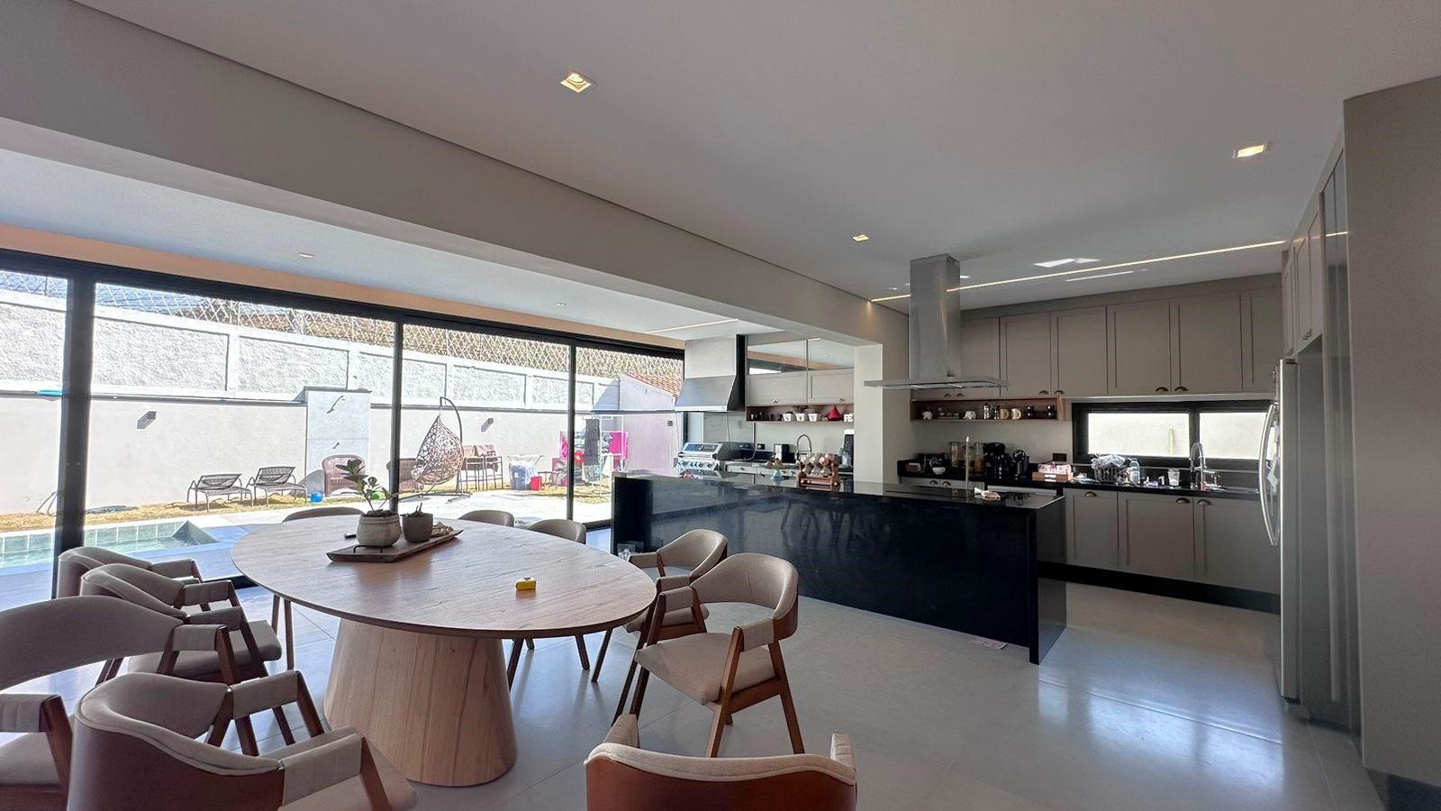 Casa, 4 quartos, 390 m² - Foto 2