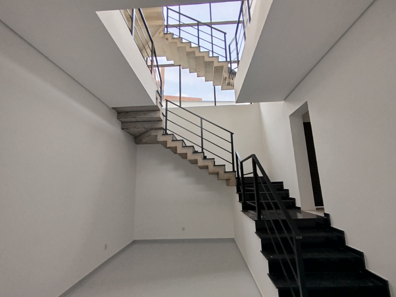 Casa, 4 quartos, 340 m² - Foto 25