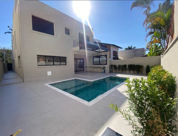 Casa, 4 quartos, 276 m² - Foto 1