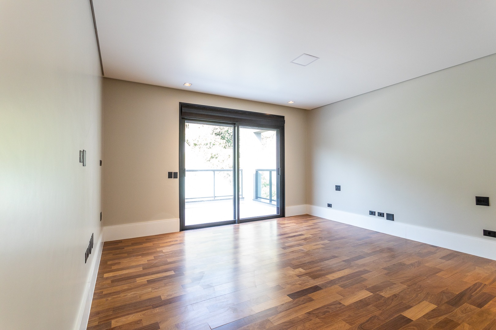 Casa, 4 quartos, 1305 m² - Foto 8