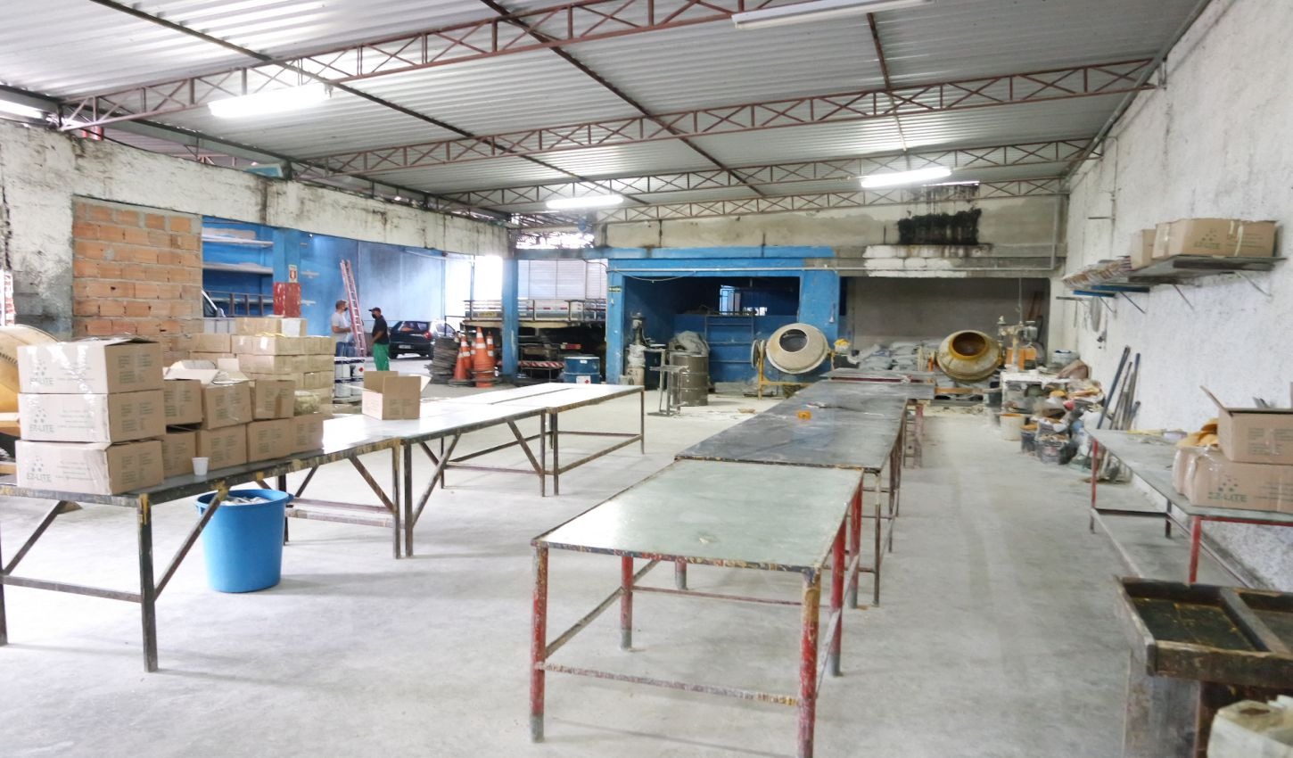 Depósito-Galpão-Armazém para alugar, 1250m² - Foto 1