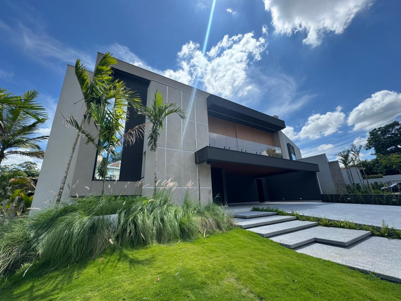 Casa de Condomínio à venda com 5 quartos, 845m² - Foto 2