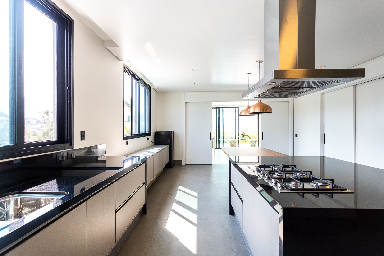 Casa, 4 quartos, 1305 m² - Foto 31