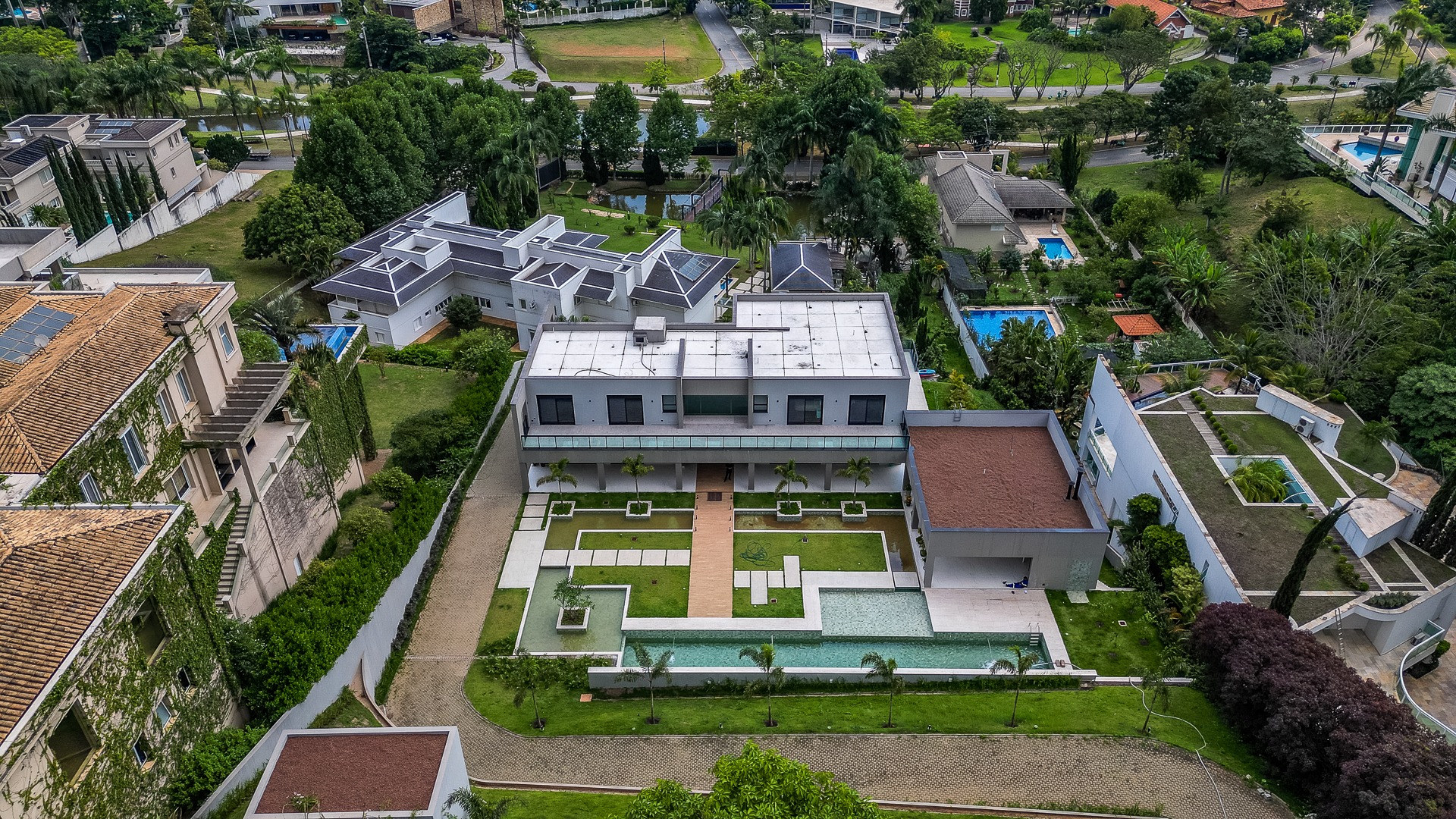 Casa, 4 quartos, 1305 m² - Foto 14