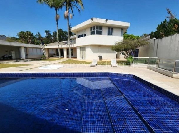Casa, 4 quartos, 897 m² - Foto 1