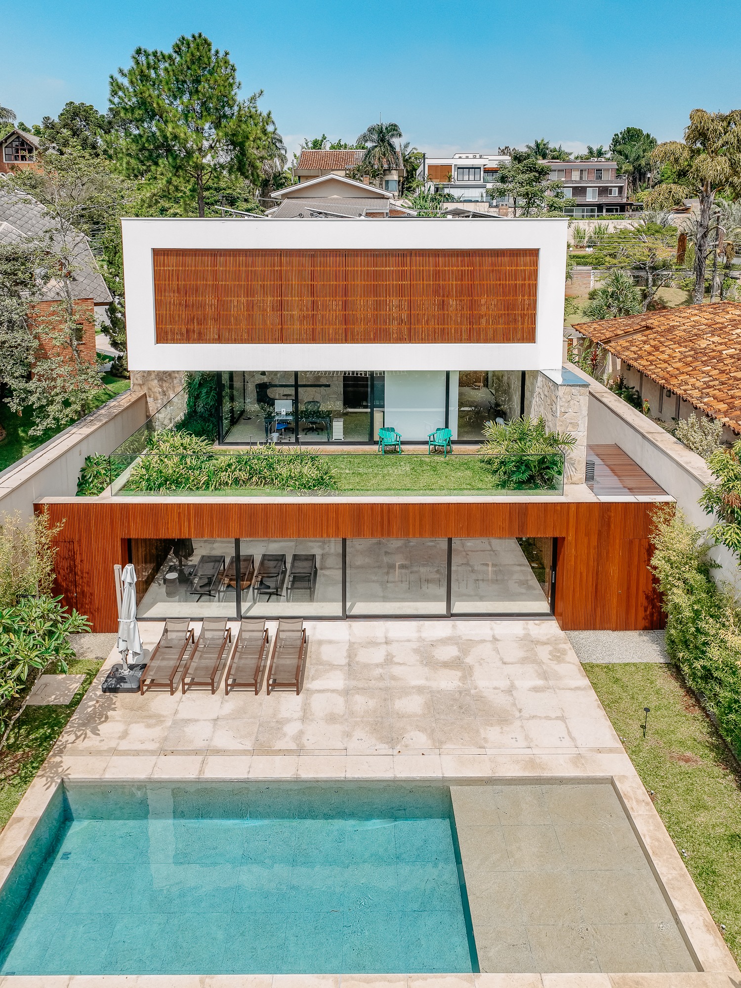 Casa, 4 quartos, 615 m² - Foto 1