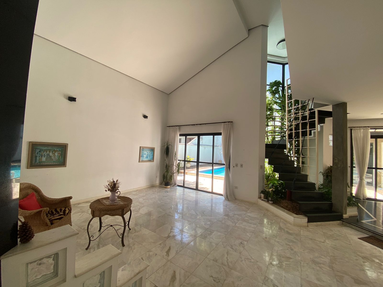 Casa, 5 quartos, 399 m² - Foto 1