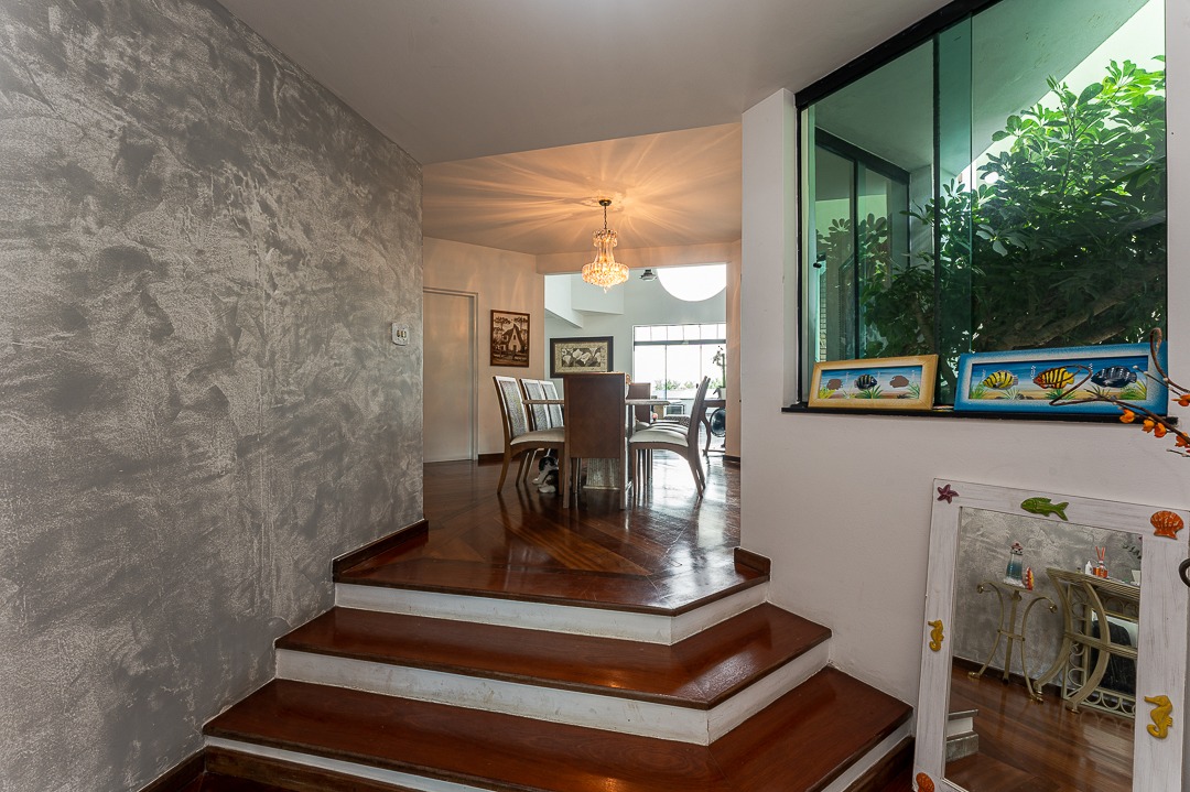 Casa, 4 quartos, 305 m² - Foto 16