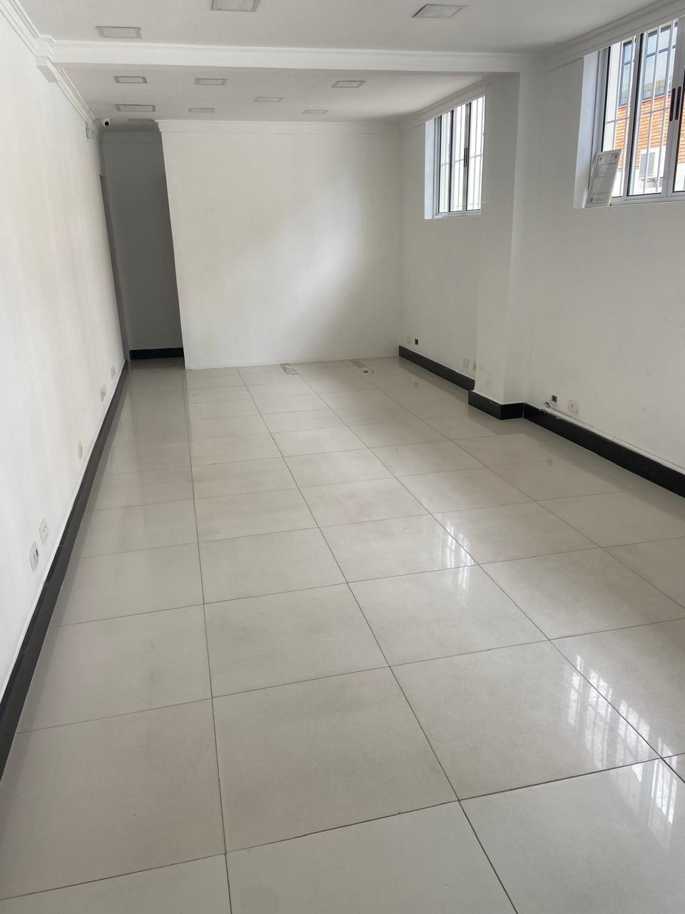 Sala-Conjunto, 75 m² - Foto 1