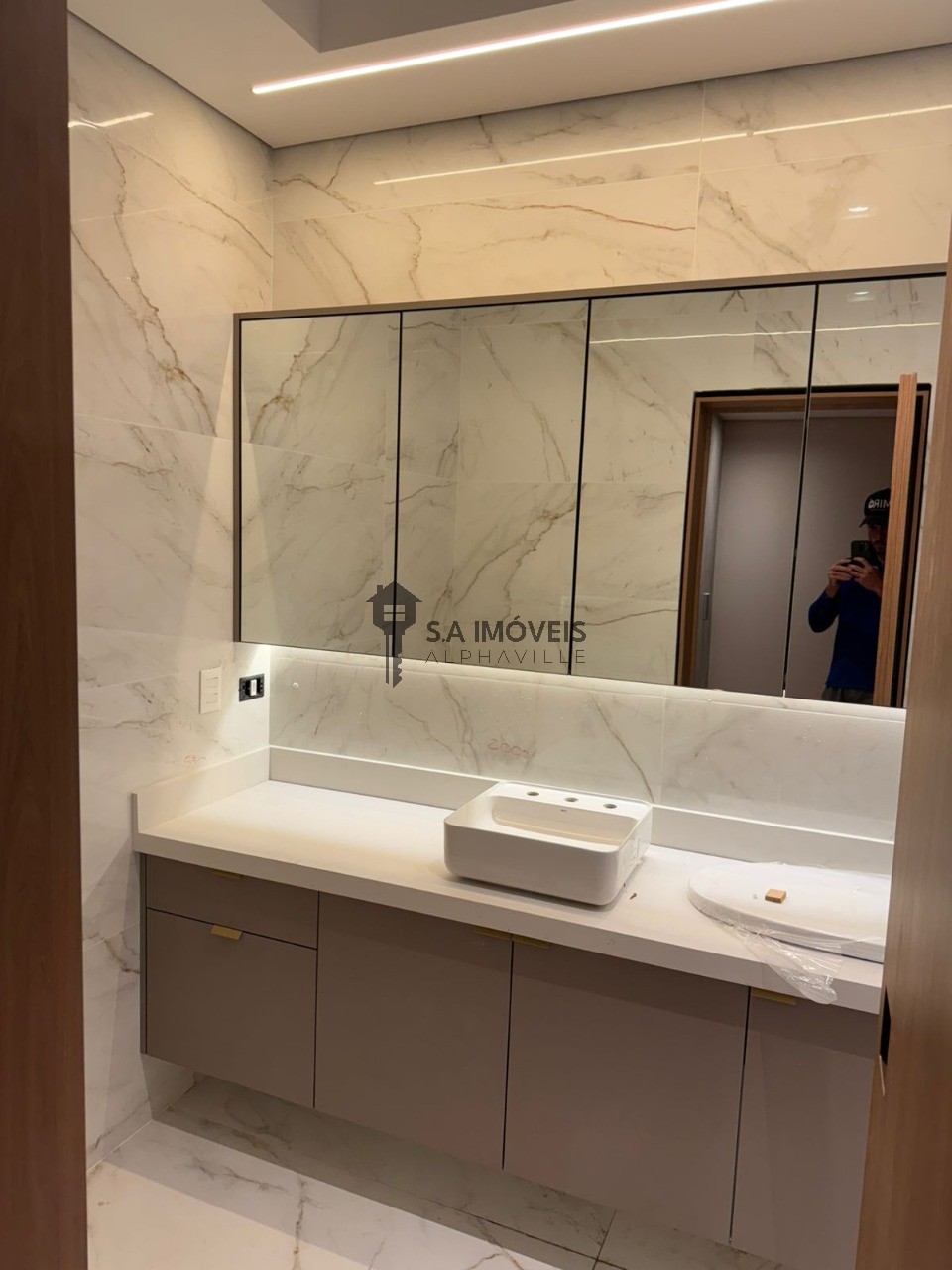 Casa de Condomínio à venda com 4 quartos, 420m² - Foto 27
