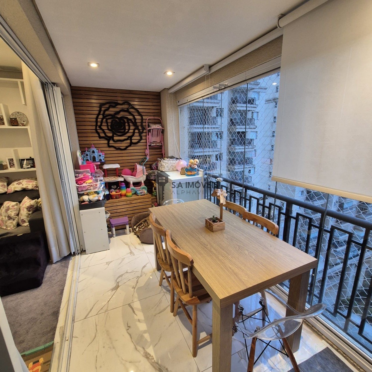 Apartamento à venda com 3 quartos, 107m² - Foto 1