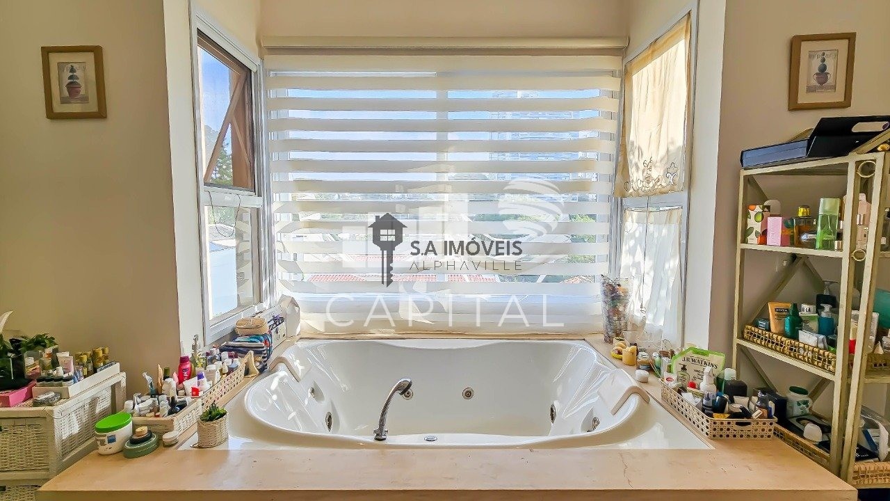 Casa de Condomínio à venda e aluguel com 4 quartos, 560m² - Foto 38