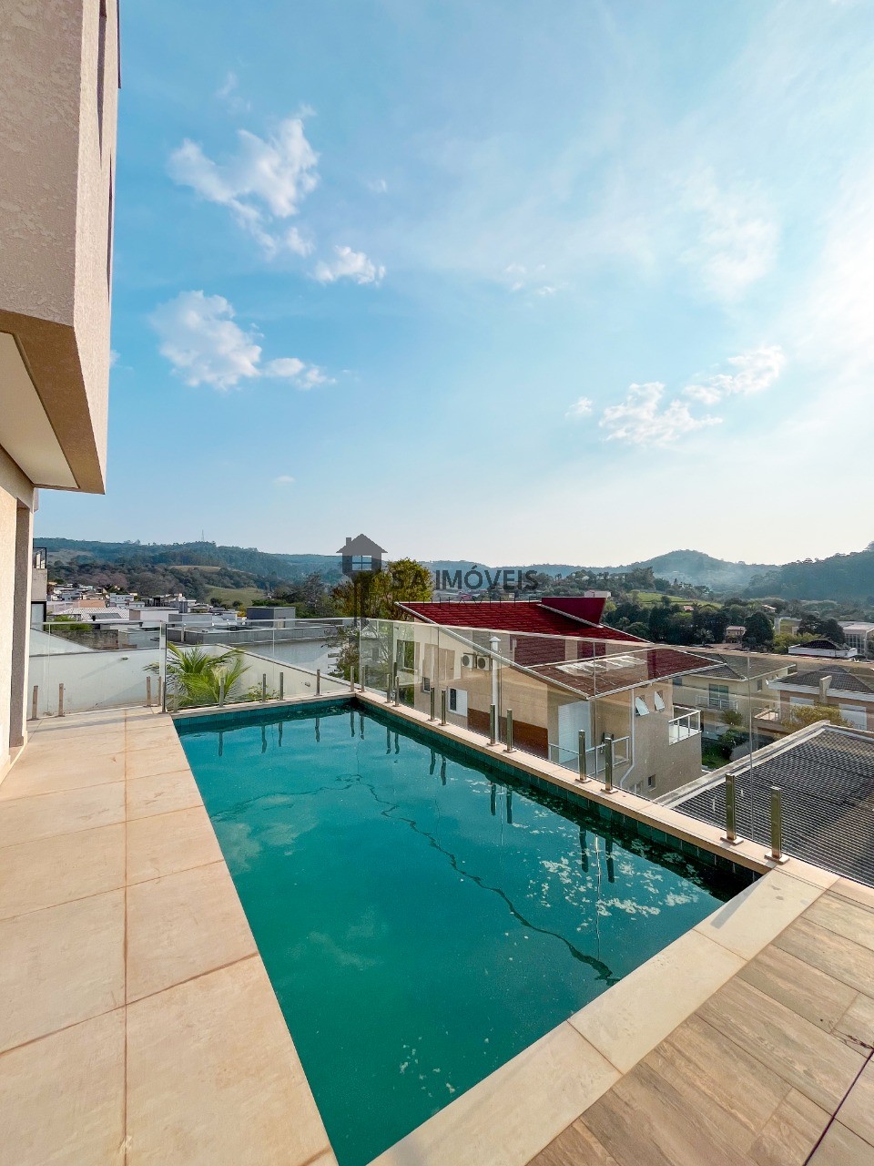 Casa de Condomínio à venda com 3 quartos, 220m² - Foto 2