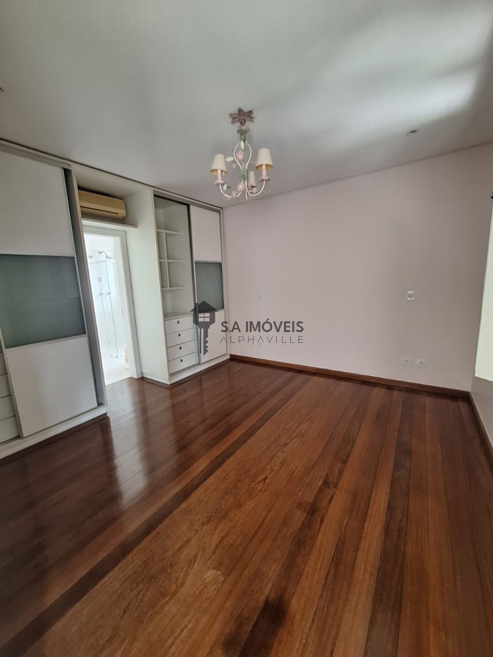 Casa de Condomínio para alugar com 4 quartos, 520m² - Foto 16