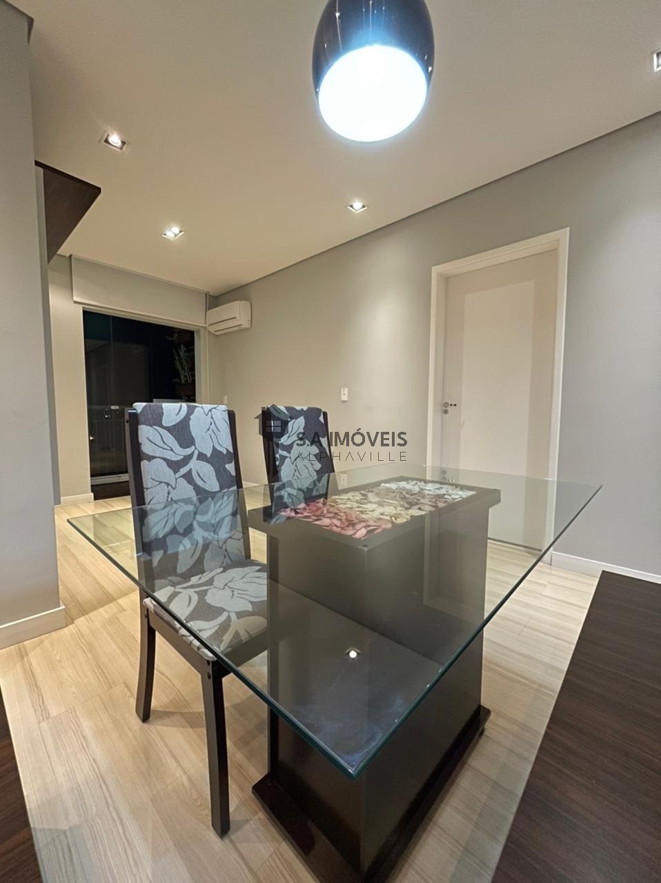 Apartamento à venda com 2 quartos, 60m² - Foto 2