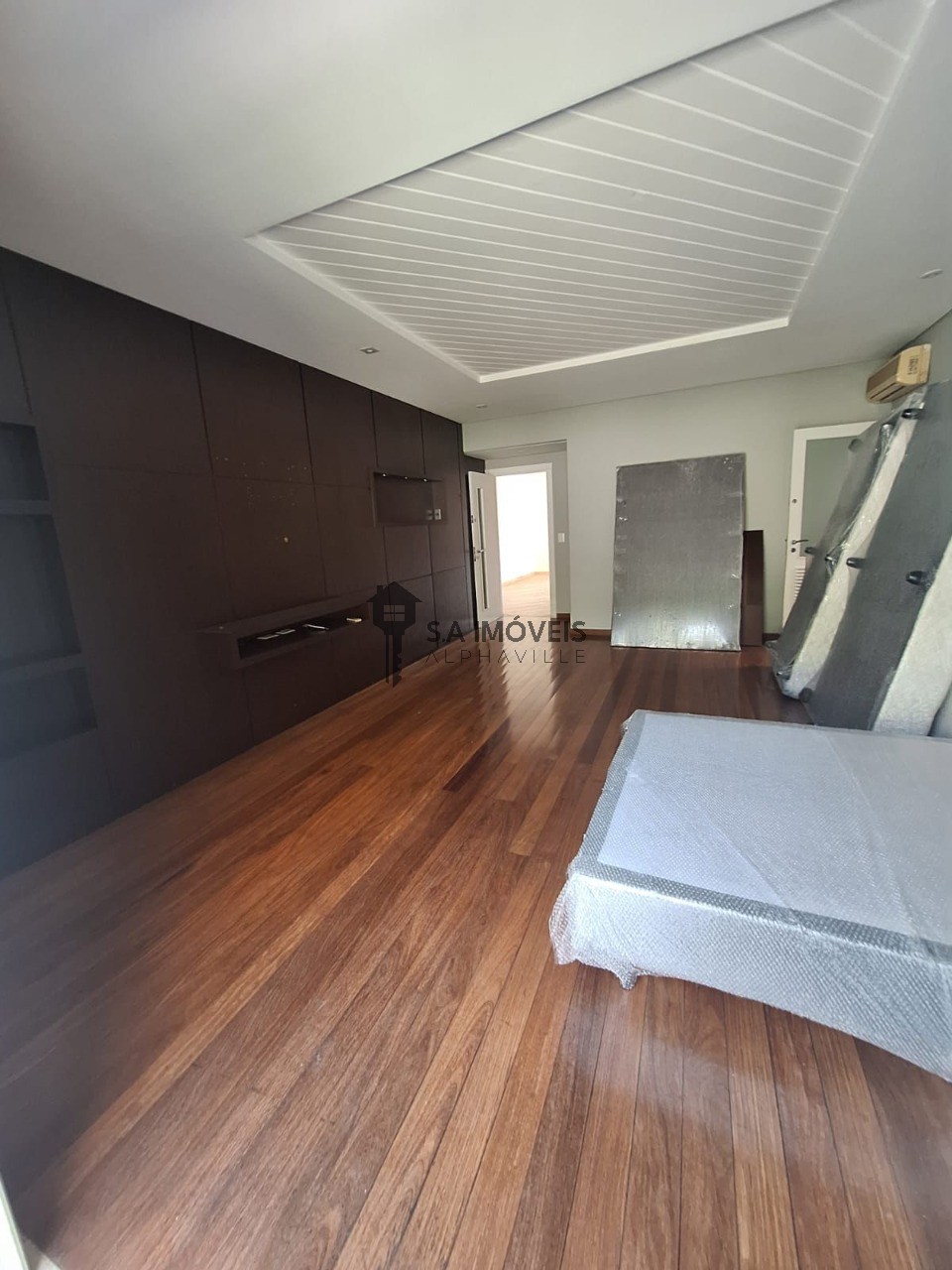 Casa de Condomínio para alugar com 4 quartos, 520m² - Foto 7
