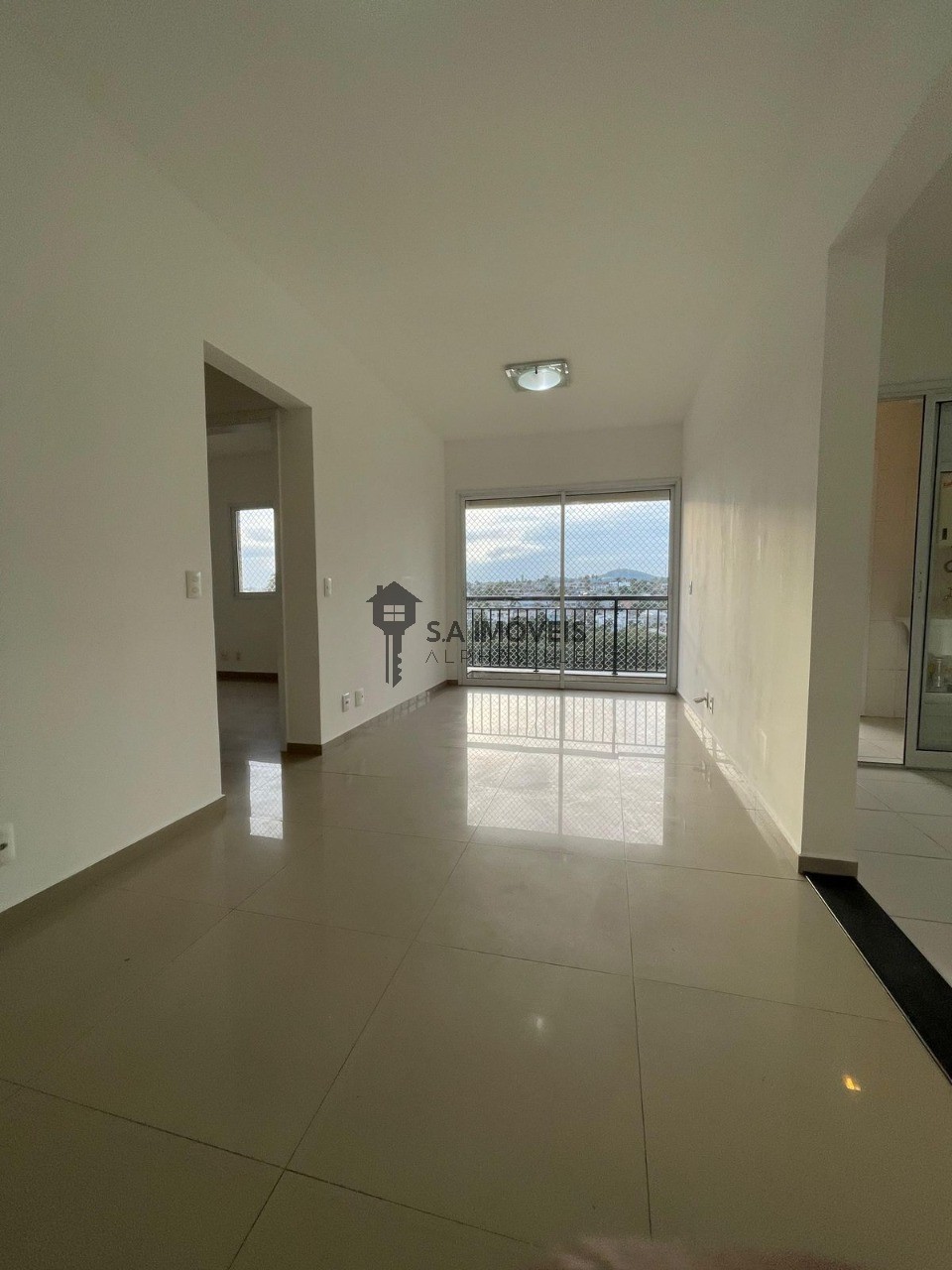 Apartamento à venda com 2 quartos, 64m² - Foto 3