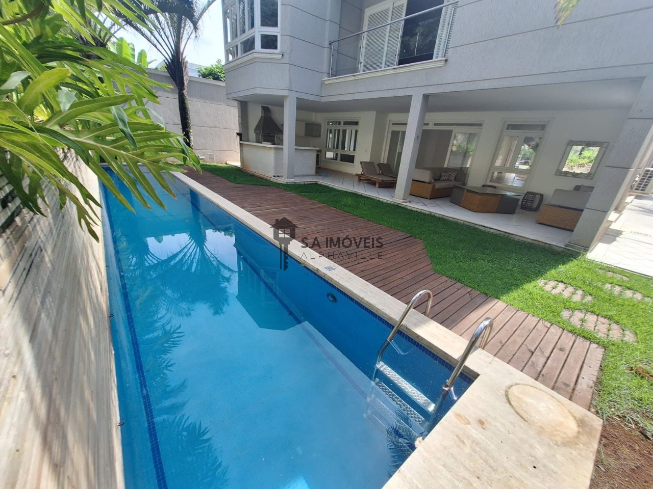 Casa de Condomínio para alugar com 4 quartos, 520m² - Foto 8
