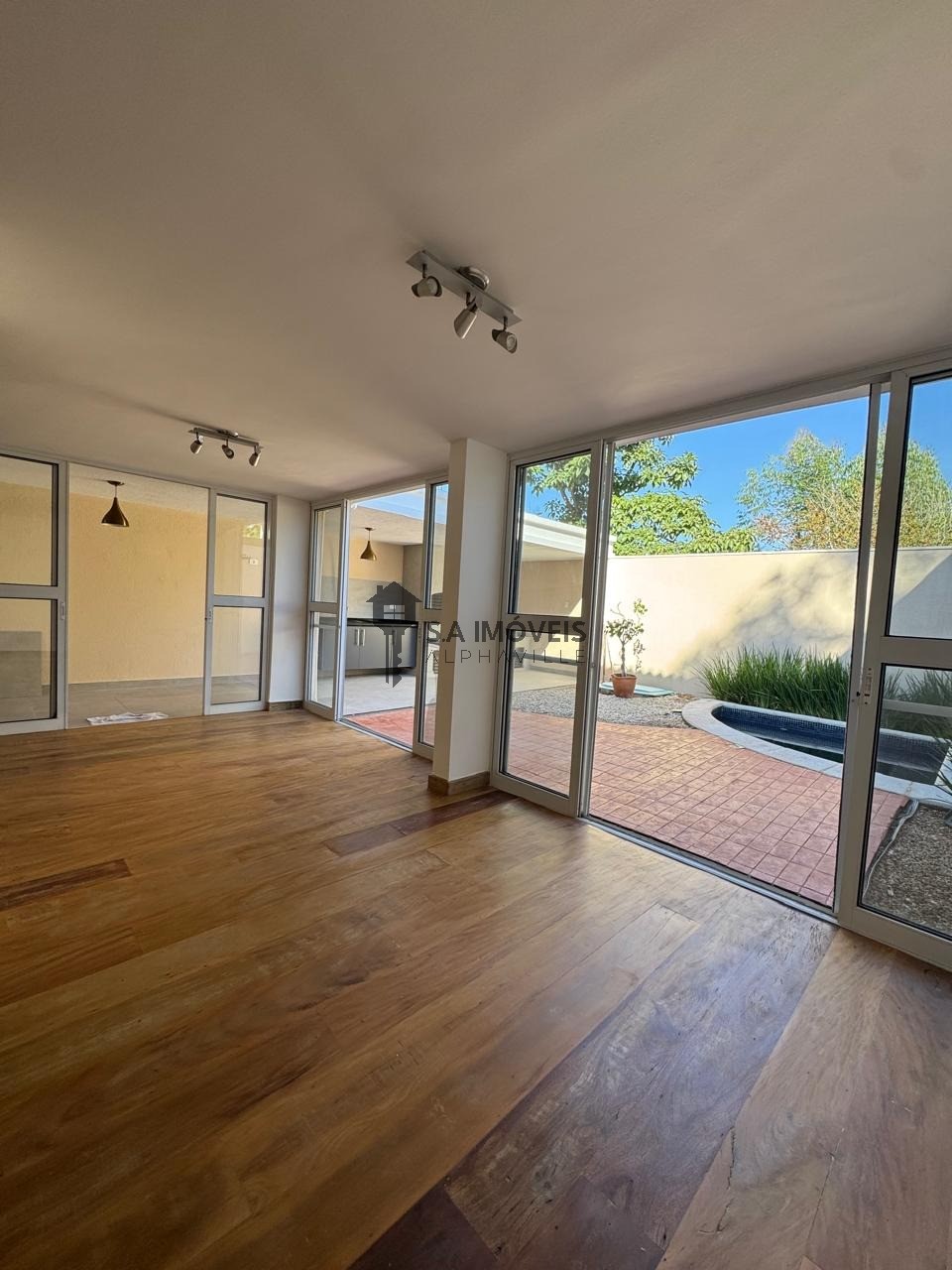 Casa, 3 quartos, 172 m² - Foto 1