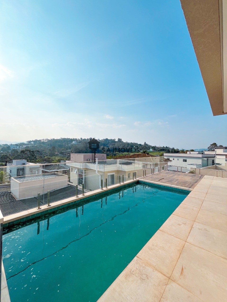 Casa de Condomínio à venda com 3 quartos, 220m² - Foto 1