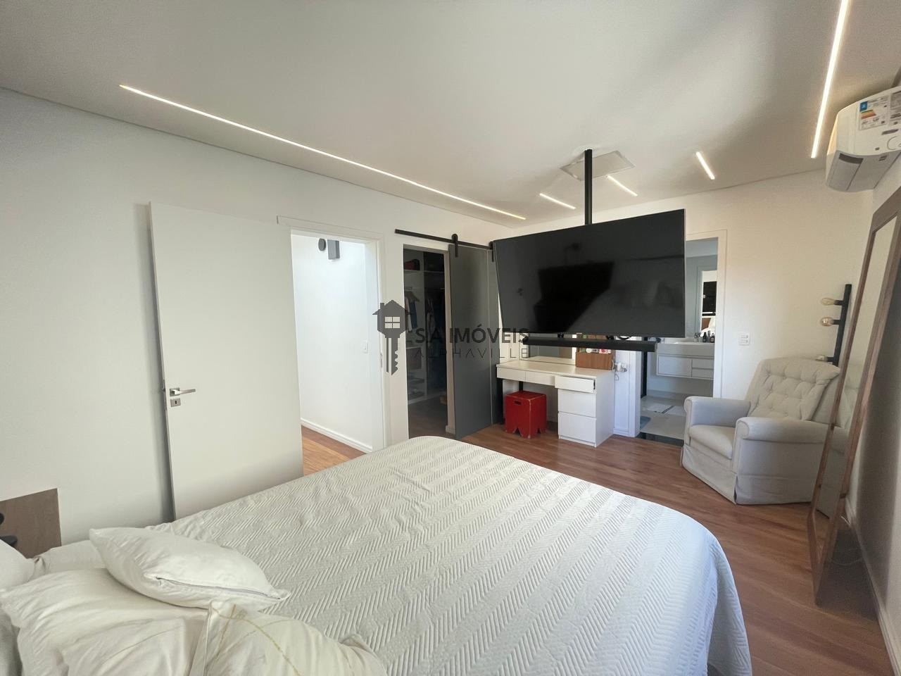 Casa, 4 quartos, 270 m² - Foto 30