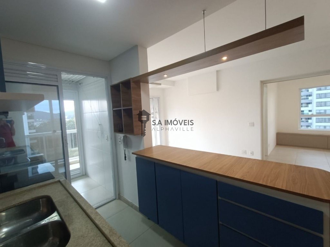 Apartamento para alugar com 2 quartos, 77m² - Foto 3
