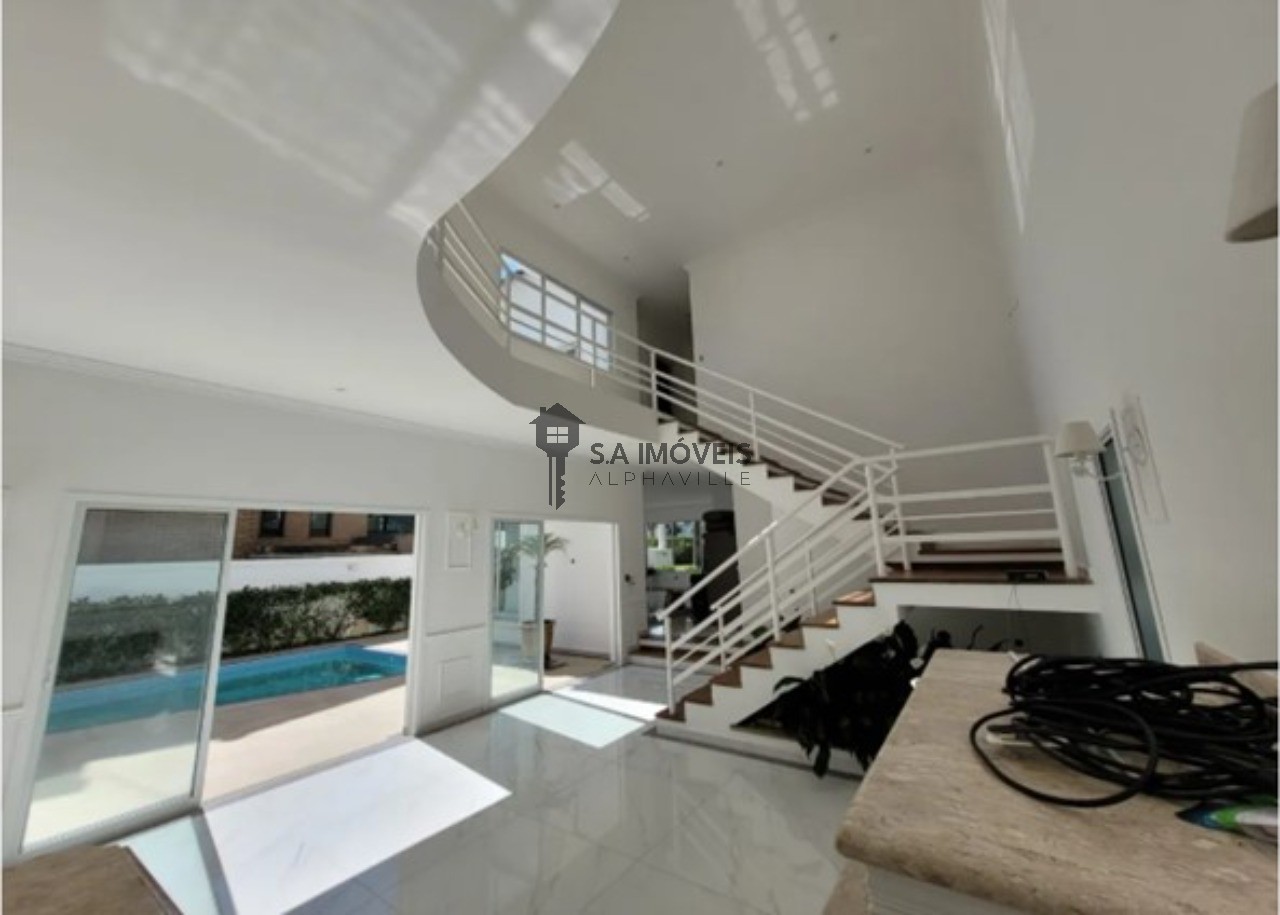 Casa de Condomínio para alugar com 3 quartos, 450m² - Foto 1