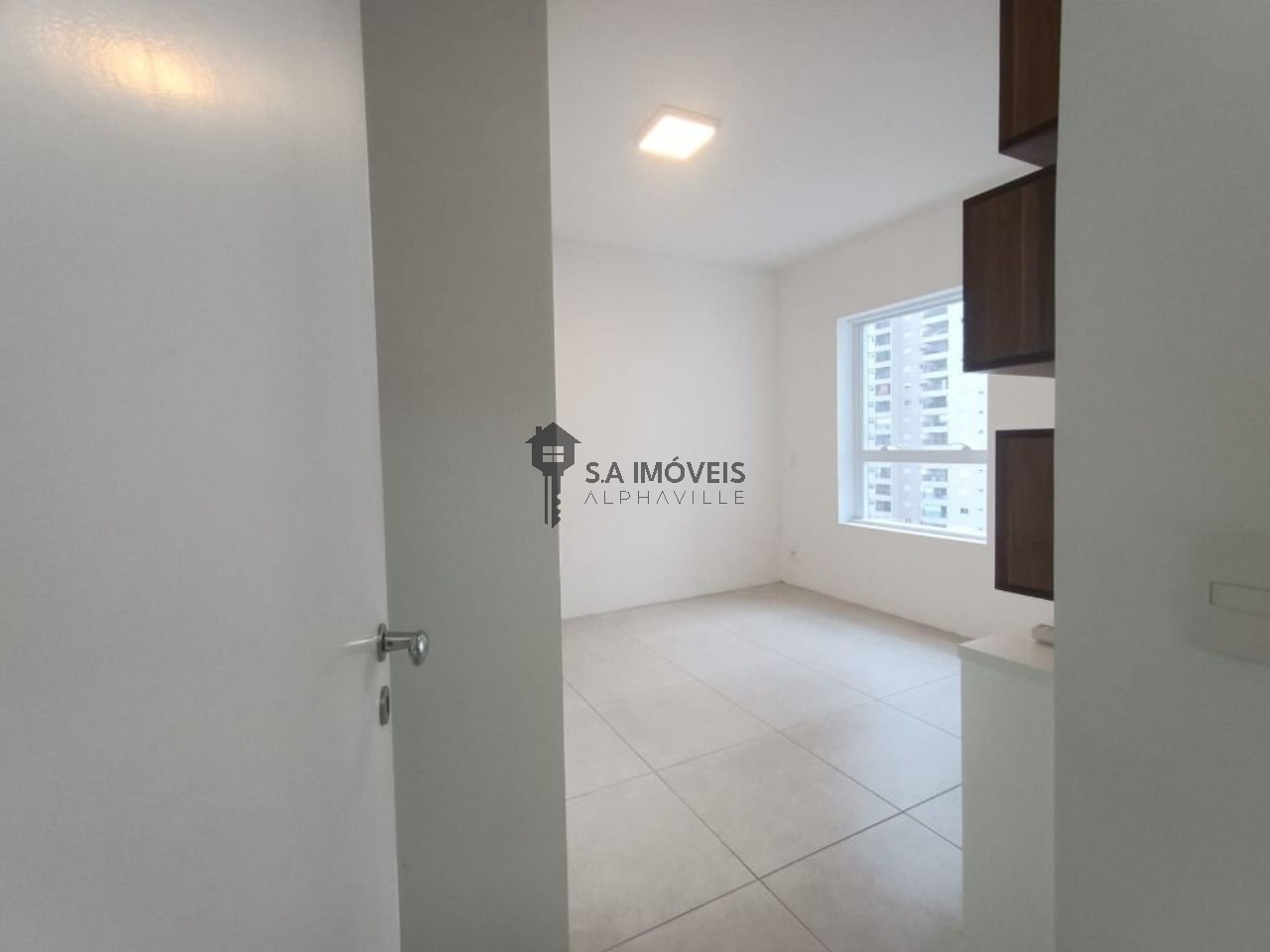 Apartamento para alugar com 2 quartos, 77m² - Foto 9
