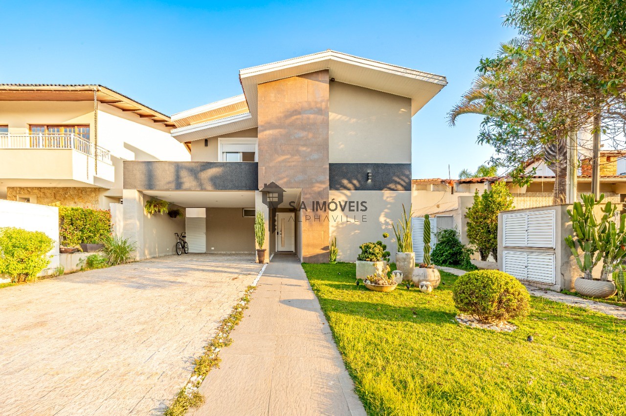 Casa, 4 quartos, 353 m² - Foto 1
