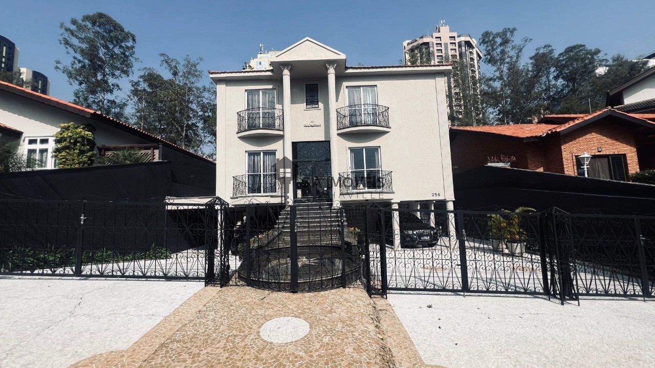 Casa de Condomínio à venda com 4 quartos, 628m² - Foto 1