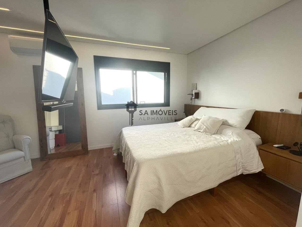 Casa, 4 quartos, 270 m² - Foto 29