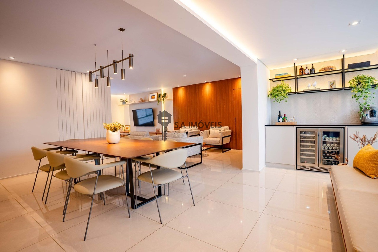 Apartamento à venda com 2 quartos, 155m² - Foto 1