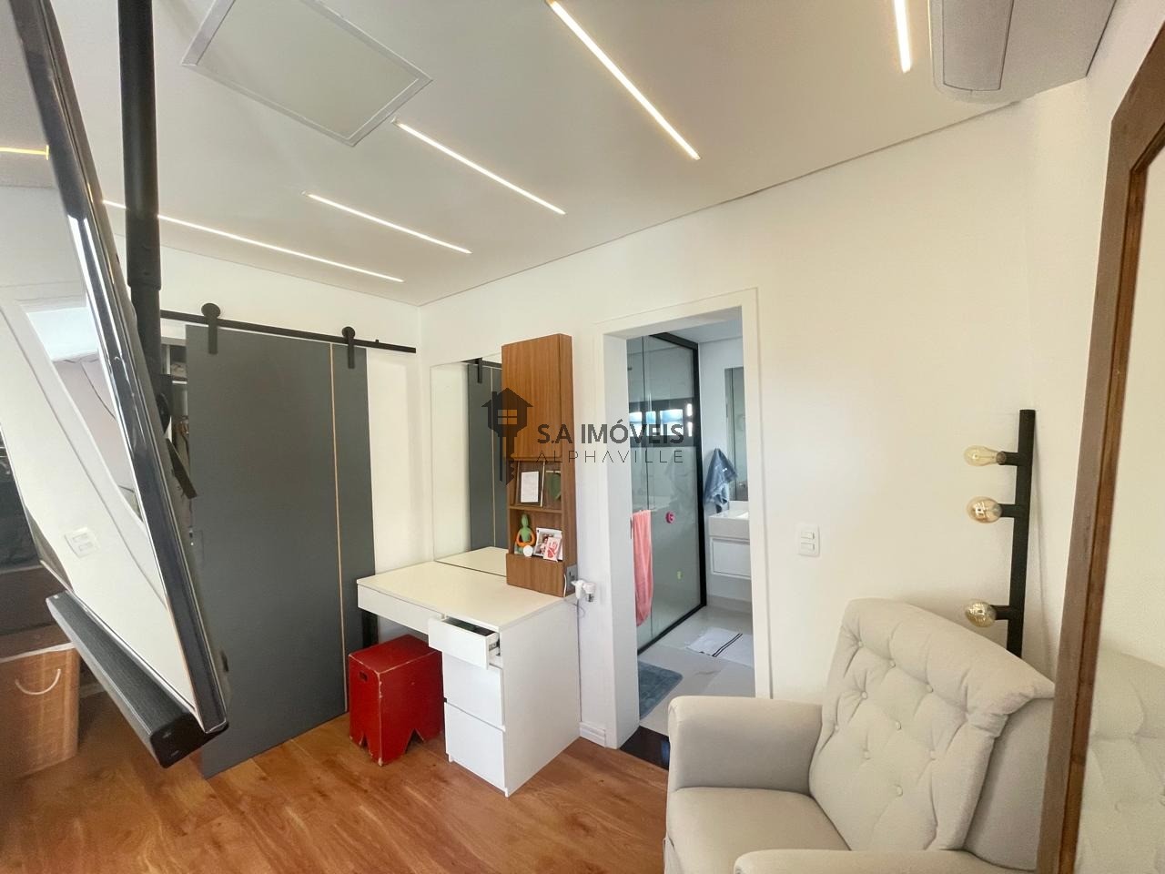 Casa, 4 quartos, 270 m² - Foto 31