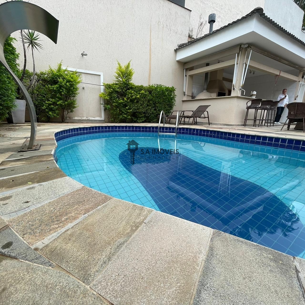 Casa de Condomínio para alugar com 4 quartos, 450m² - Foto 31
