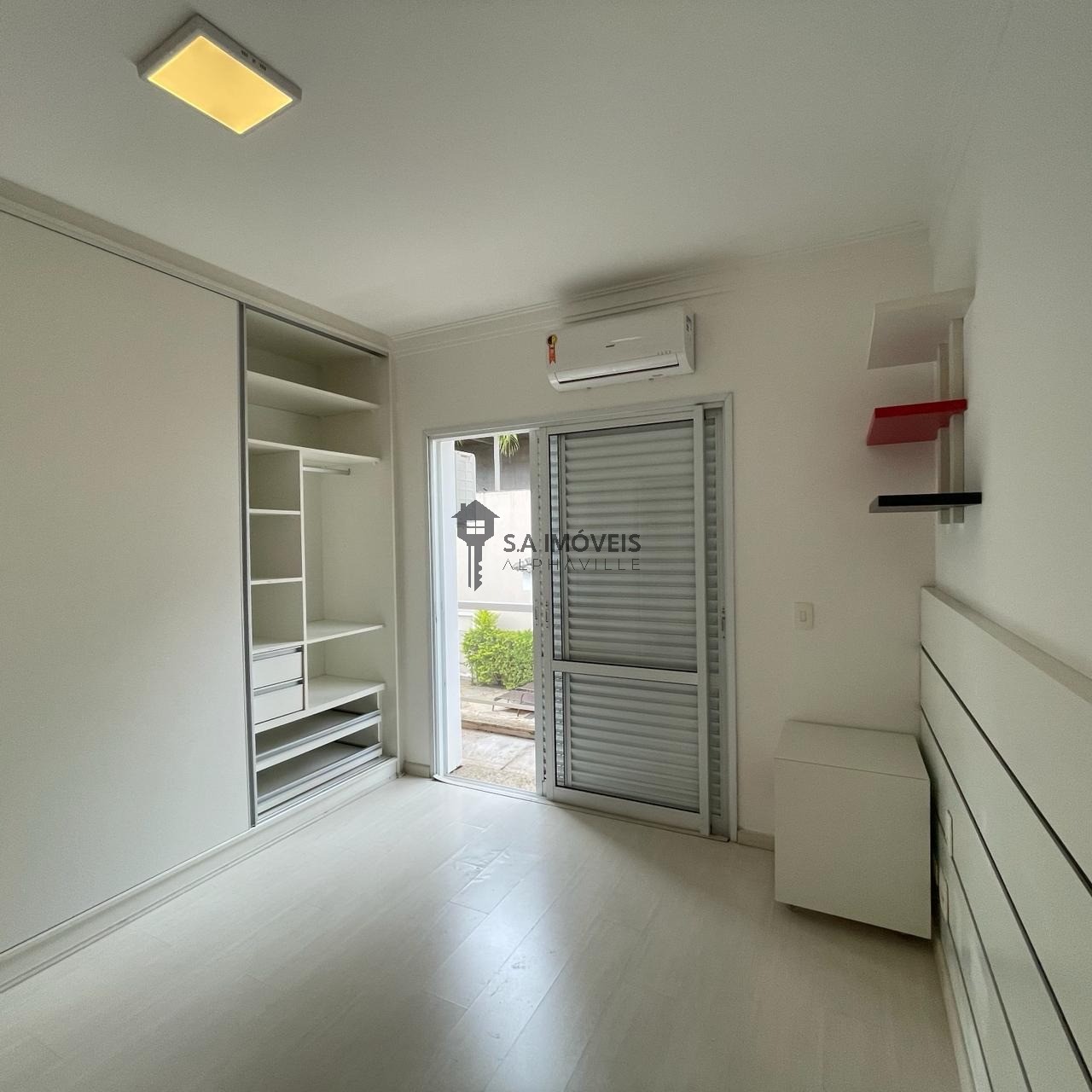 Casa de Condomínio para alugar com 4 quartos, 450m² - Foto 32