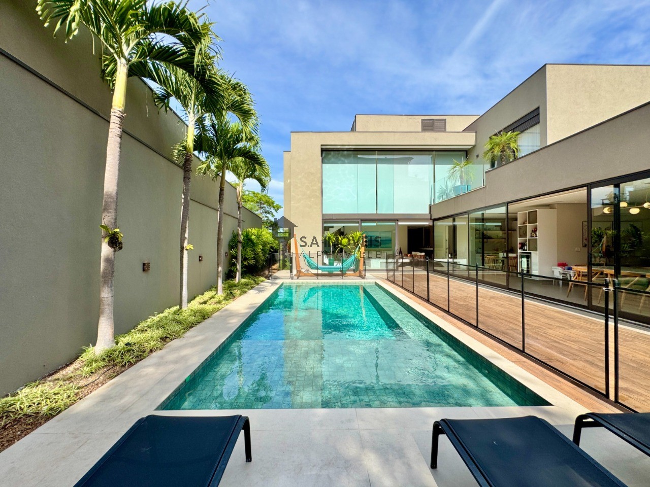 Casa de Condomínio à venda com 4 quartos, 475m² - Foto 25