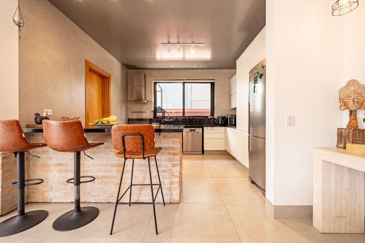 Casa, 3 quartos, 330 m² - Foto 8