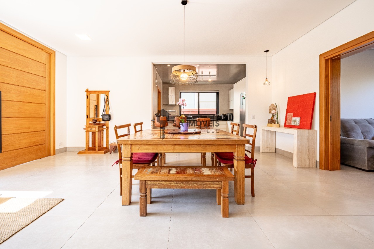 Casa, 3 quartos, 330 m² - Foto 2