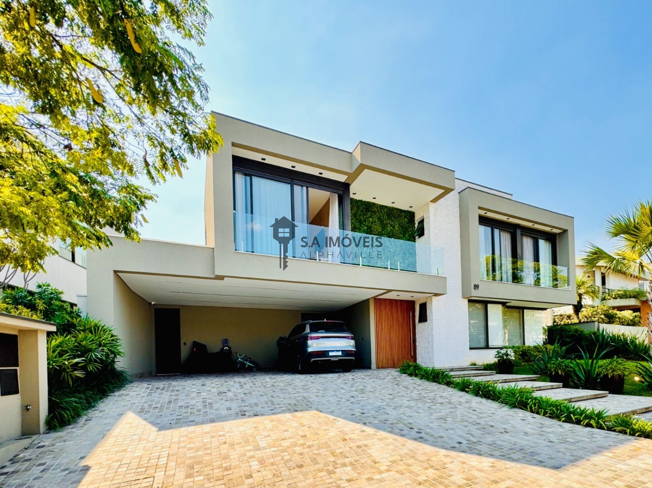 Casa de Condomínio à venda com 4 quartos, 475m² - Foto 2