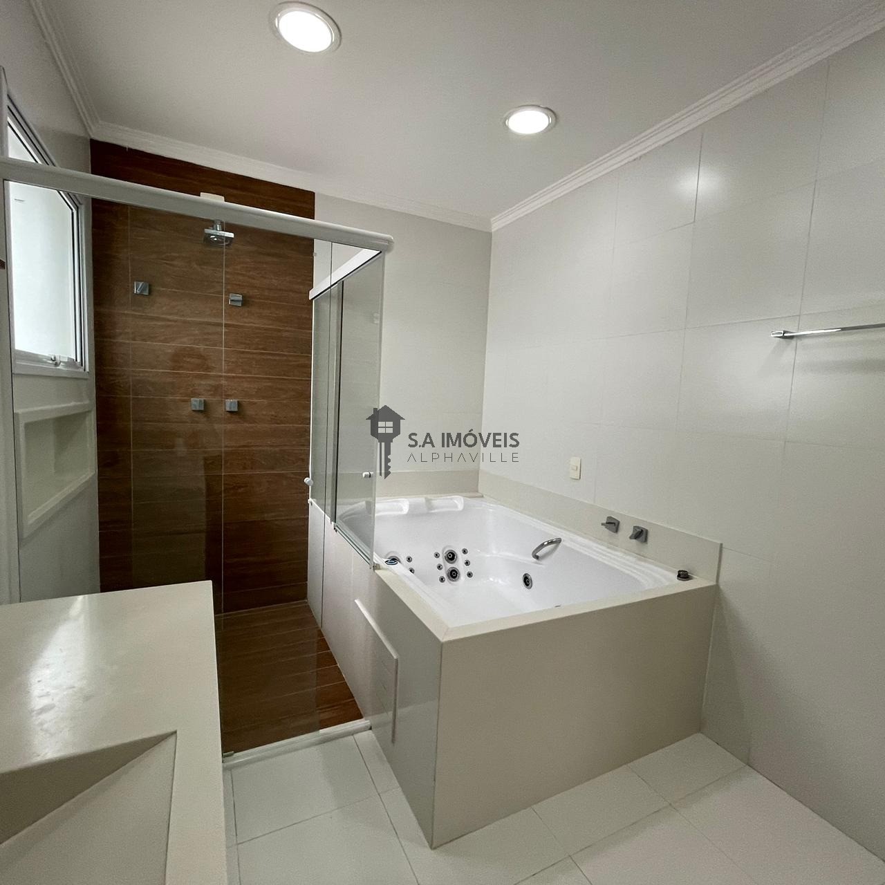 Casa de Condomínio para alugar com 4 quartos, 450m² - Foto 26