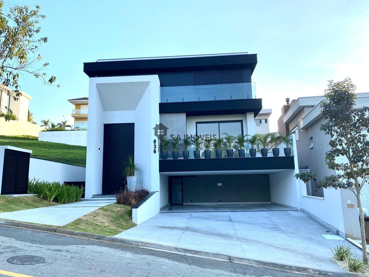Casa, 4 quartos, 566 m² - Foto 1