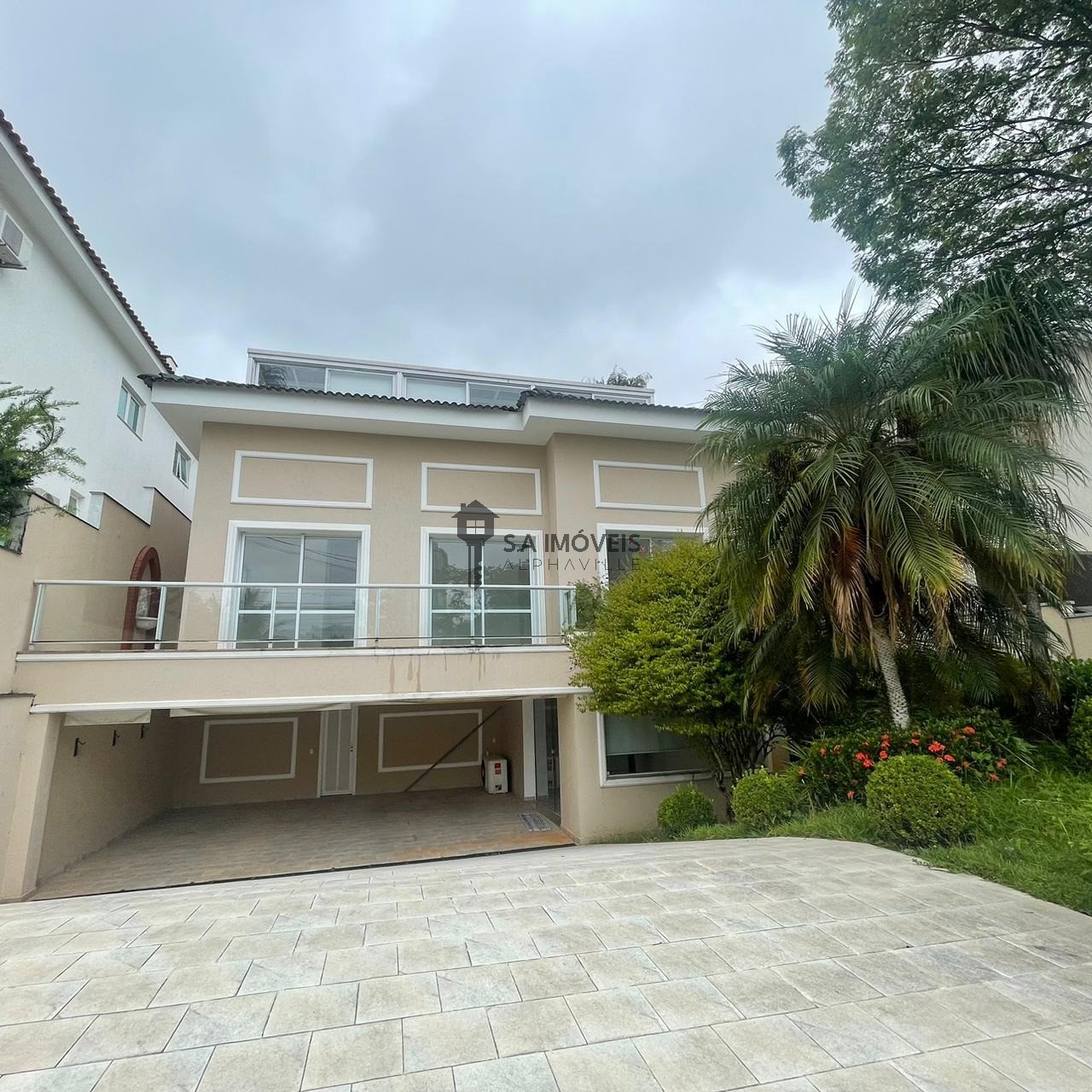 Casa de Condomínio para alugar com 4 quartos, 450m² - Foto 1