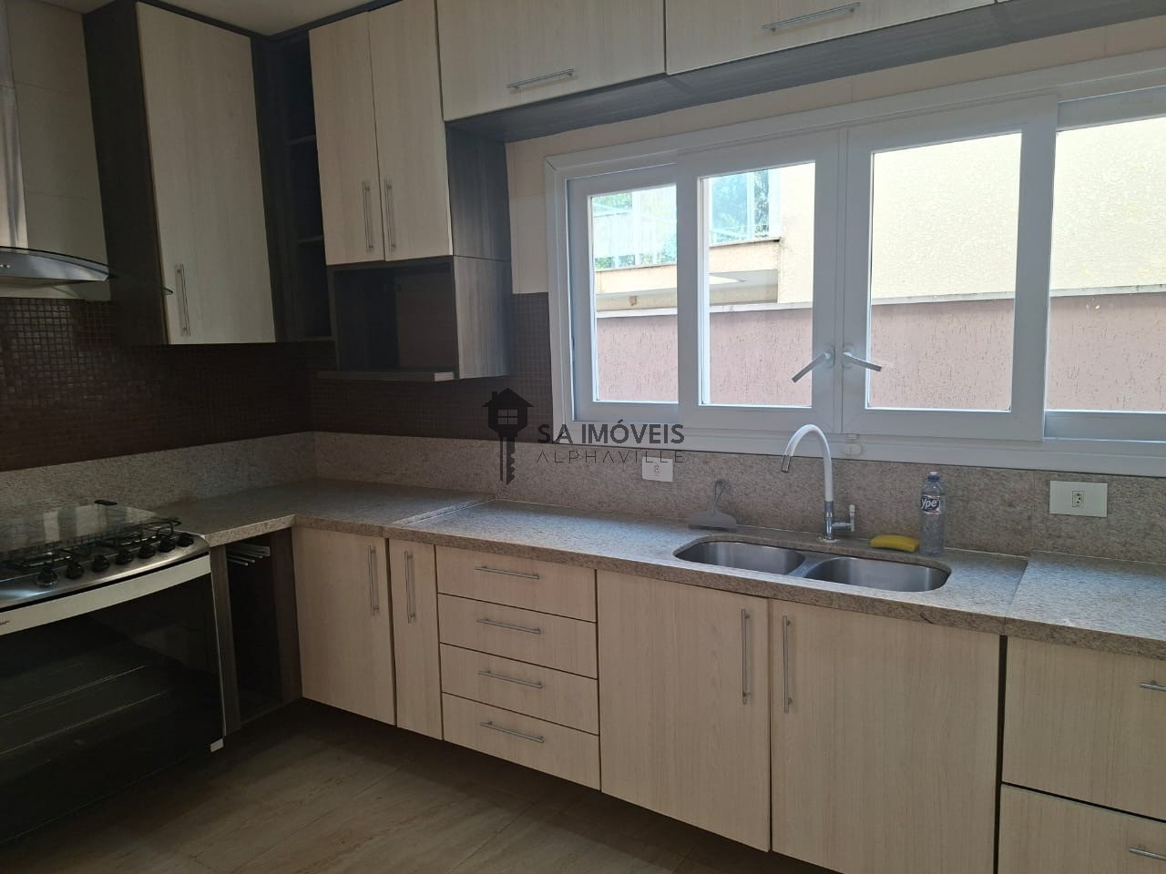 Casa de Condomínio à venda e aluguel com 3 quartos, 278m² - Foto 8