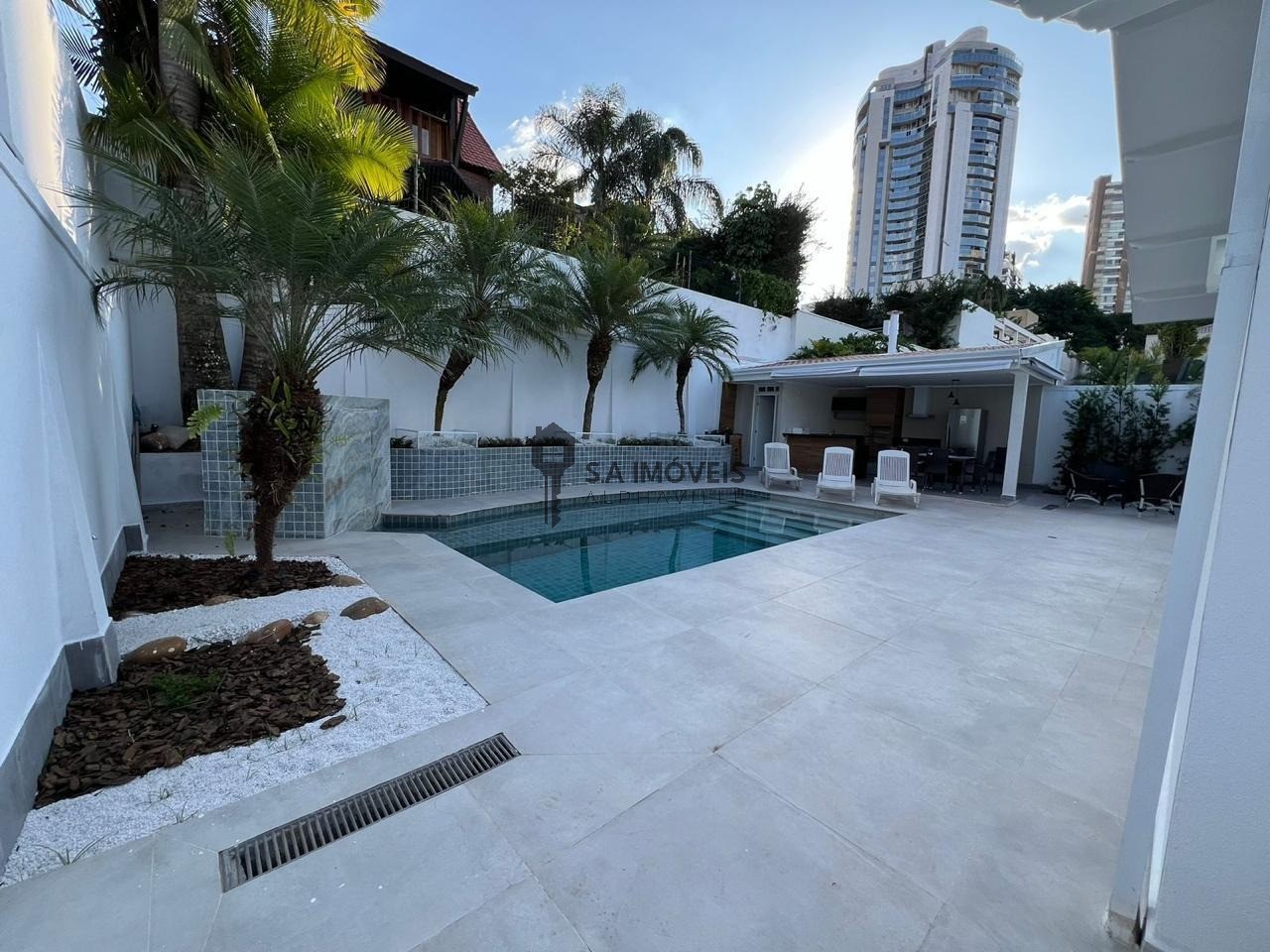 Casa de Condomínio à venda com 4 quartos, 330m² - Foto 15