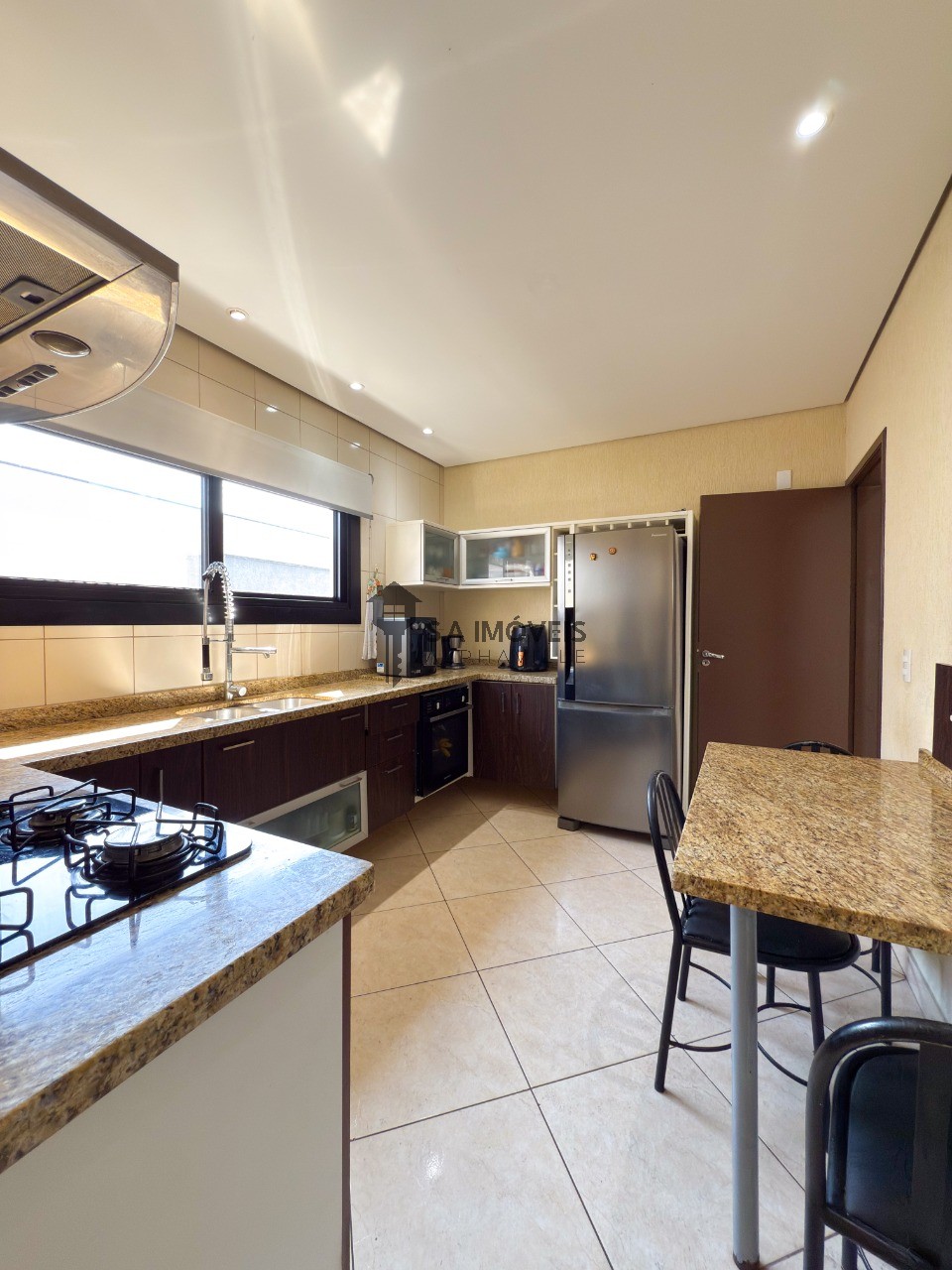 Casa, 4 quartos, 180 m² - Foto 11