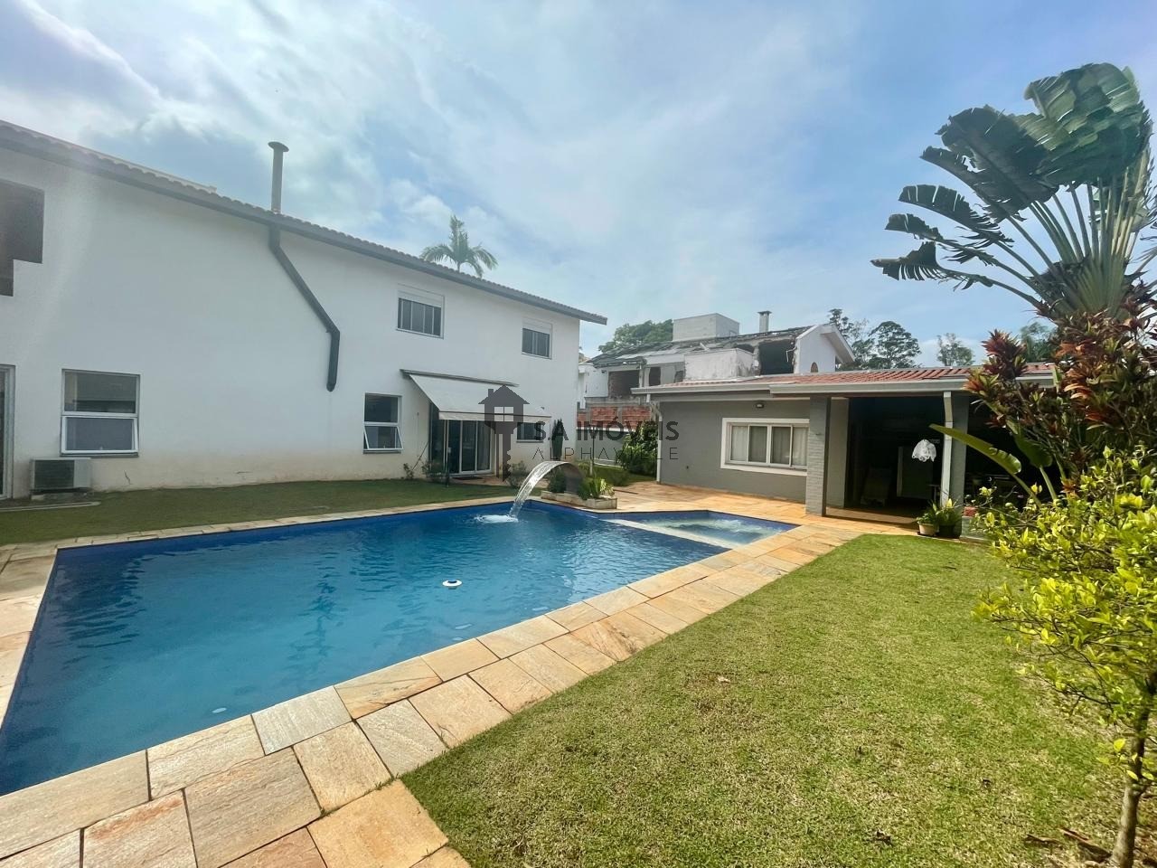 Casa, 4 quartos, 378 m² - Foto 1