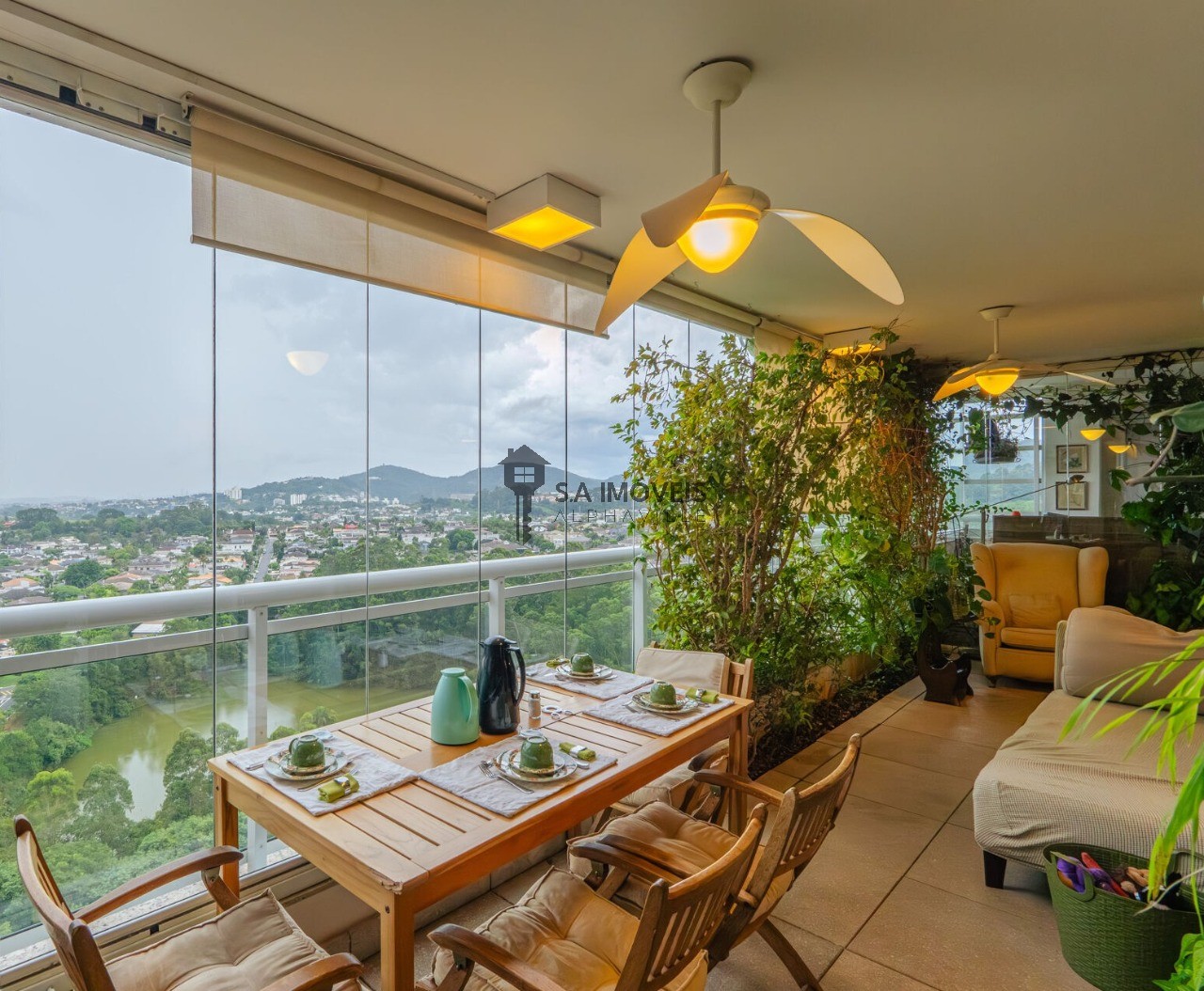 Apartamento, 3 quartos, 228 m² - Foto 1